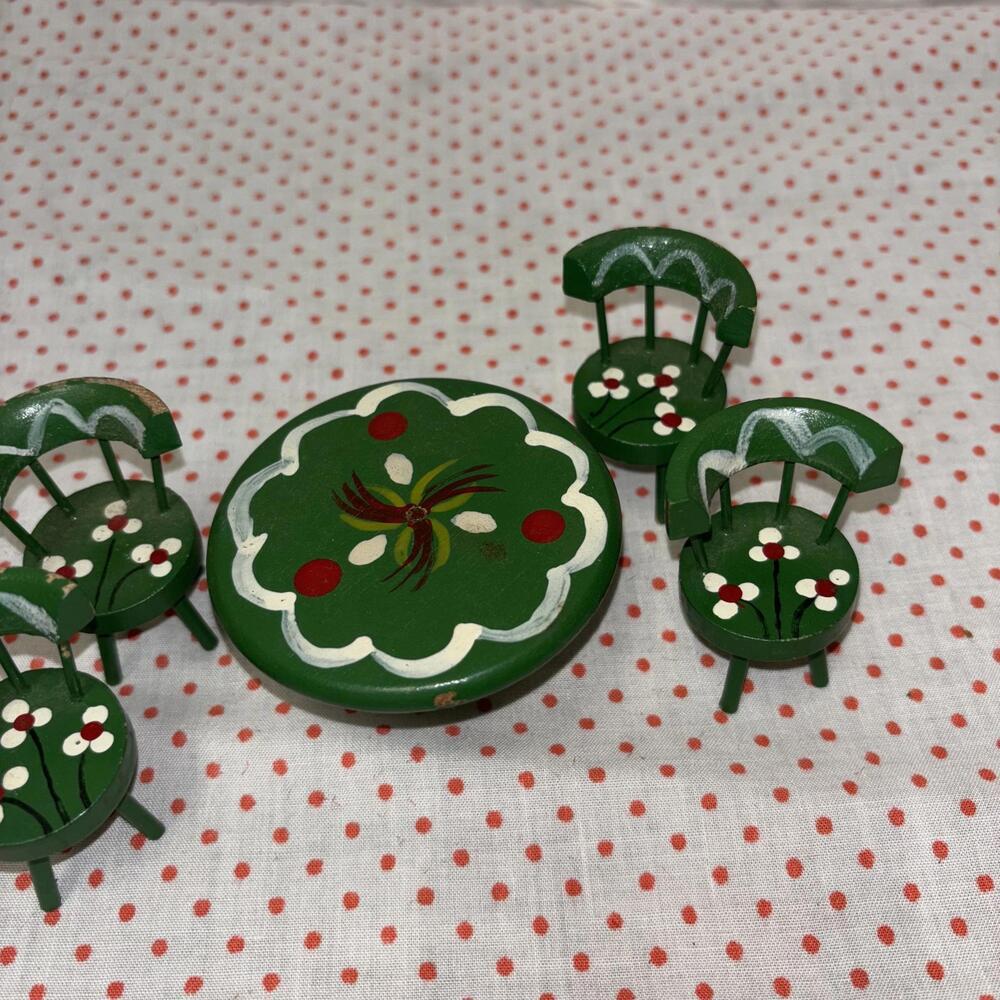 Vintage wooden doll house table and 4 chairs - Picture 3 of 5
